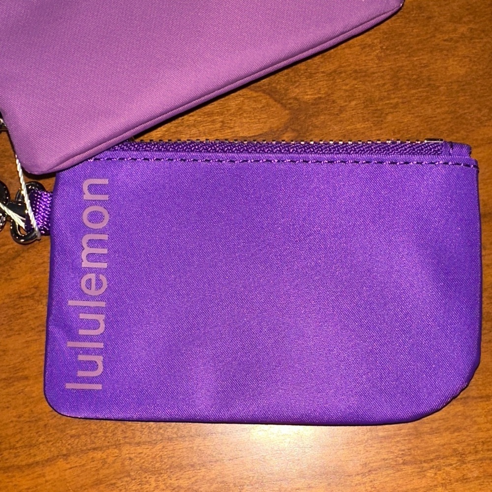 Lululemon Dual Pouch Wristlet in Lavender & Purple NWT - Picture 2 of 10